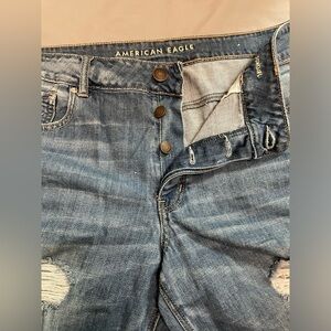 Women’s American Eagle Ripped Jeans